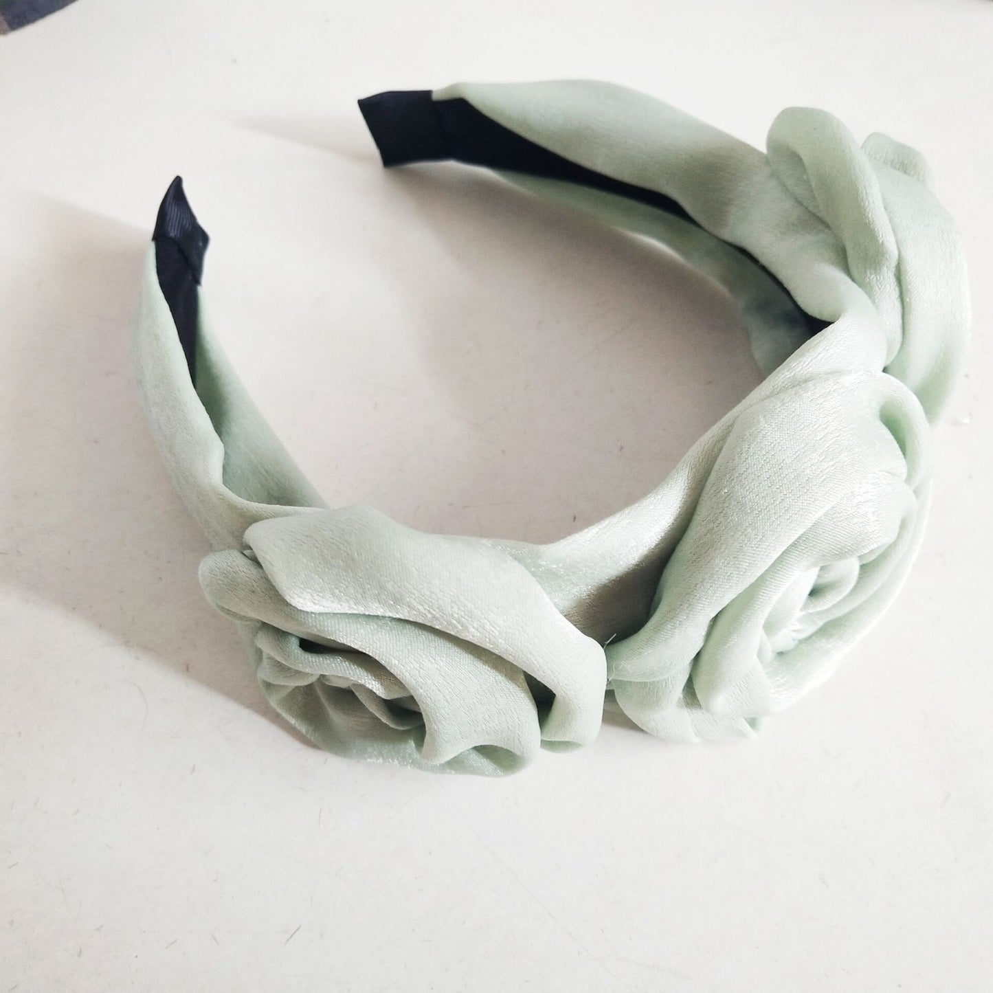Haarreifen mit grossen Blumen