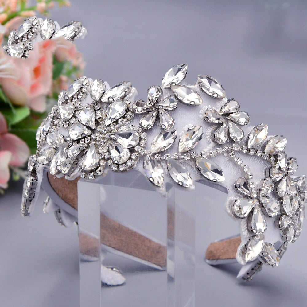 Glitzernder Haarreifen