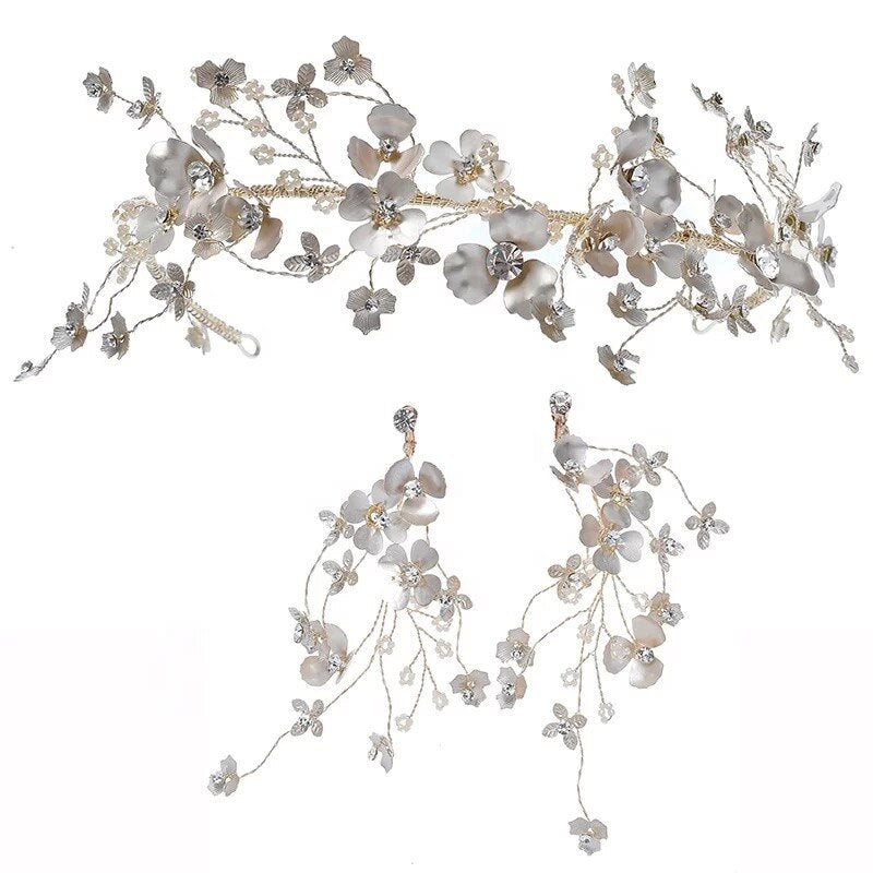 Blumenhaarreifen