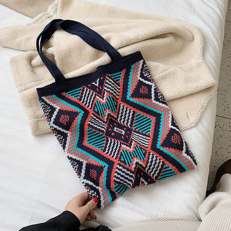 Gewobene Handtasche mit großem Fassungsvermögen