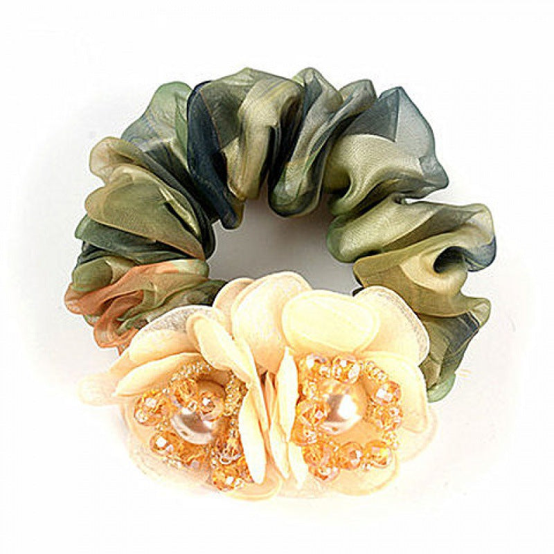 Haarbandschmuck im Blumen design