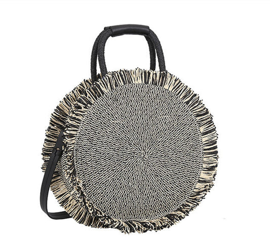 Handgefertigte Handtasche aus gewobenem Naturmaterial