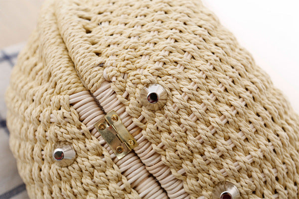 Runde, modische Rattan-Handtasche