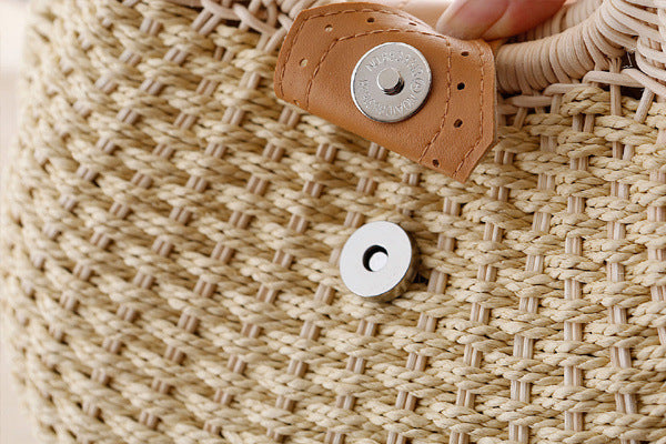 Runde, modische Rattan-Handtasche