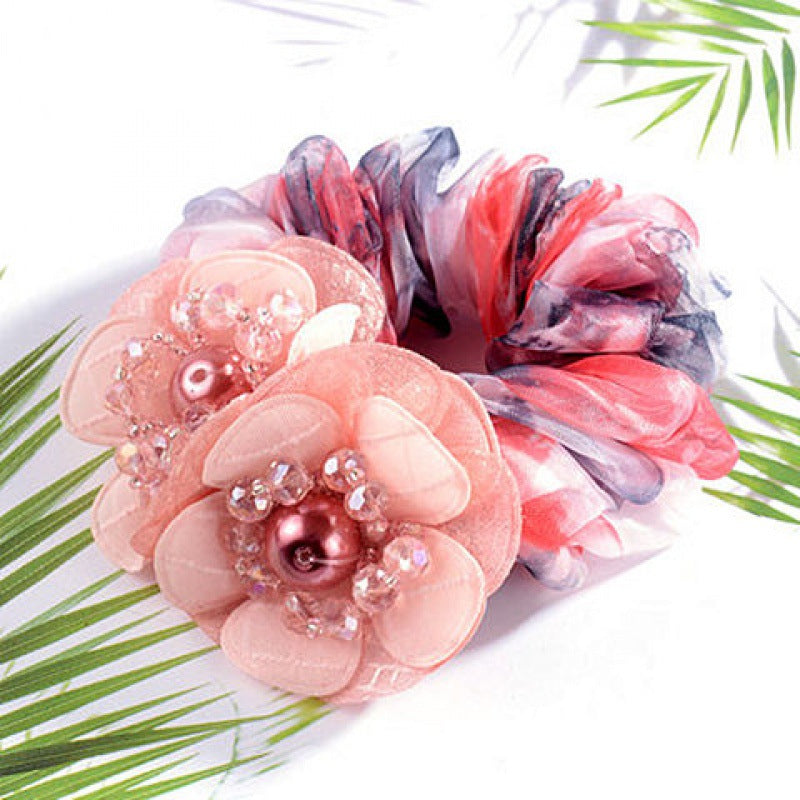 Haarbandschmuck im Blumen design