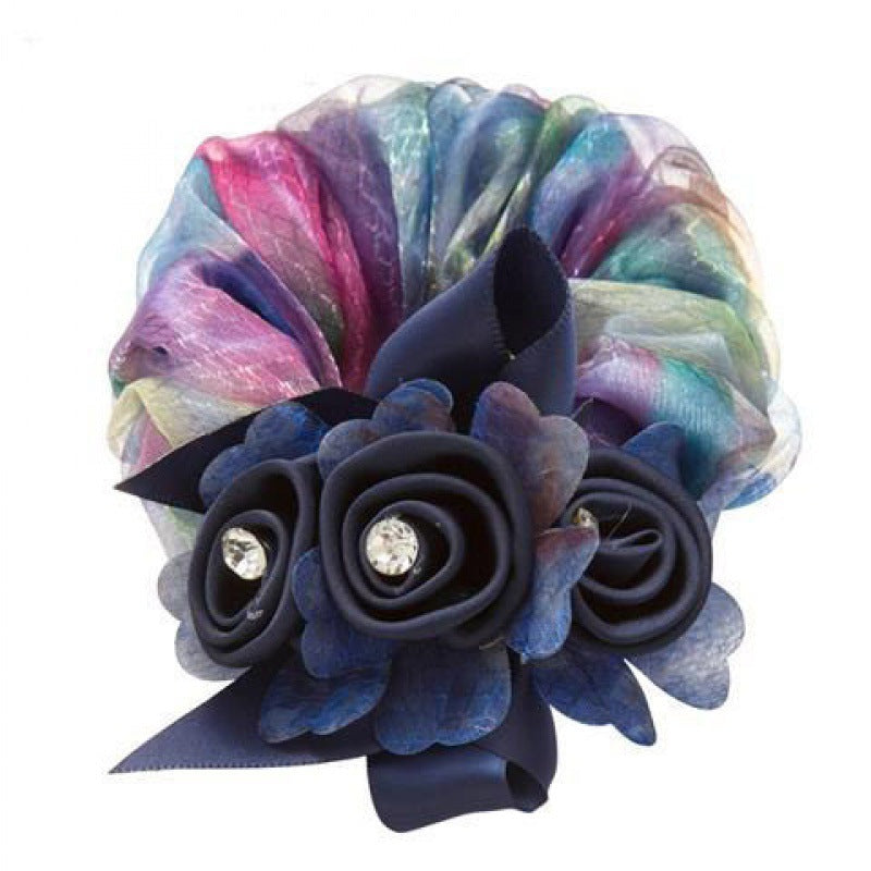 Haarbandschmuck im Blumen design